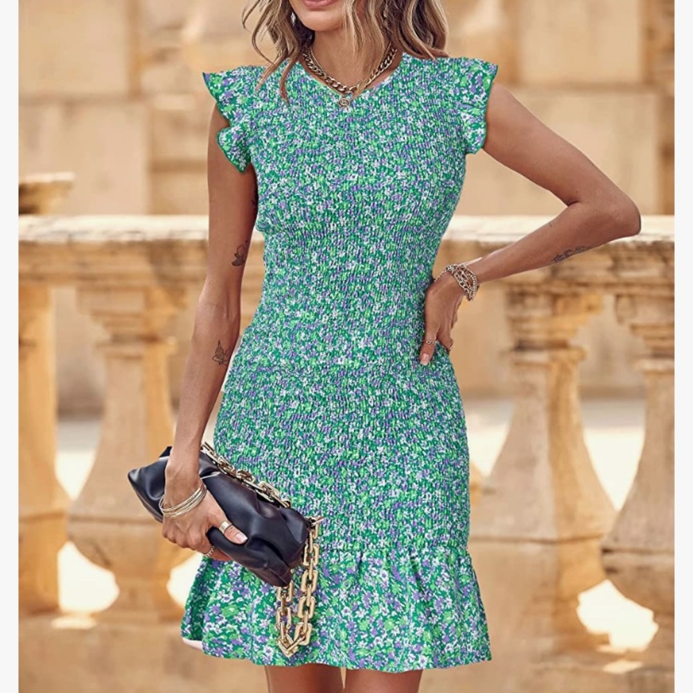 Green ruffle dress 👗